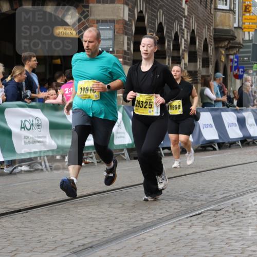 13.09.2026 - 21. swb-Marathon Bremen Strokosch-Dieckow http://msf.ph/oto/10391184 13.09.2026 11:15:14 Ziel 10271, 10325, 10557, 10605, 10752, 10776, 10805, 11085, 11097, 11098, 11288, 11645, 11673, 11810, 11876, 11974, 12110, 12191, 12193, 12333, 10606, 11424 meine-sportfotos.de