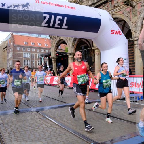 13.09.2026 - 21. swb-Marathon Bremen Tim E. http://msf.ph/oto/10391192 13.09.2026 13:36:57 Ziel 164, 813, 1936, 2467, 2673, 2731, 2819, 2823, 3067, 3585, 3635, 3815, 4006, 4050, 4182, 4216, 4304, 4335, 4414, 4676, 4892, 5061, 5447, 5656, 5781, 5823, 6050, 6280, 6340, 6516, 6527, 6568, 7039, 7229, 7237, 7249, 7344, 7640, 7656, 7765, 7808, 8685, 8723, 8790, 8905, 9658, 9776, 9807, 10068, 10070 meine-sportfotos.de