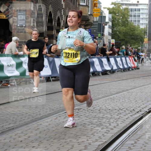 13.09.2026 - 21. swb-Marathon Bremen Strokosch-Dieckow http://msf.ph/oto/10391198 13.09.2026 11:15:15 Ziel 10271, 10325, 10557, 10605, 10752, 10776, 10805, 11085, 11097, 11098, 11288, 11645, 11673, 11810, 11876, 11974, 12110, 12191, 12193, 12333, 10606, 11424 meine-sportfotos.de