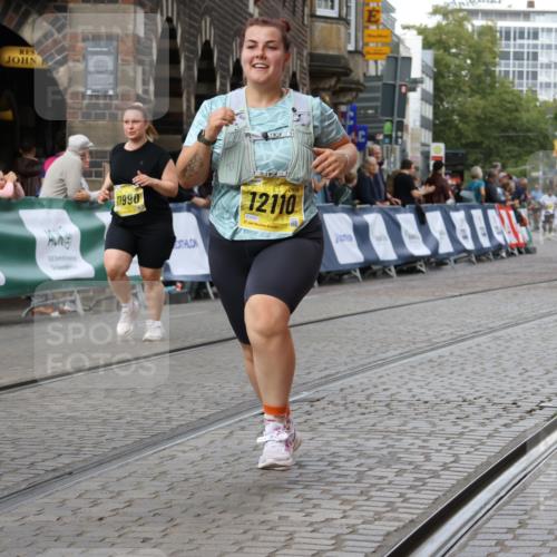 13.09.2026 - 21. swb-Marathon Bremen Strokosch-Dieckow http://msf.ph/oto/10391205 13.09.2026 11:15:15 Ziel 10271, 10325, 10557, 10605, 10752, 10776, 10805, 11085, 11097, 11098, 11288, 11645, 11673, 11810, 11876, 11974, 12110, 12191, 12193, 12333, 10606, 11424 meine-sportfotos.de