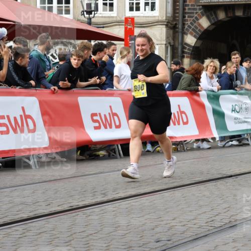 13.09.2026 - 21. swb-Marathon Bremen Strokosch-Dieckow http://msf.ph/oto/10391209 13.09.2026 11:15:17 Ziel 10271, 10325, 10557, 10605, 10752, 10776, 10805, 11085, 11288, 11645, 11673, 11694, 11810, 11876, 11974, 12110, 12191, 12193, 12333, 10606, 11424 meine-sportfotos.de