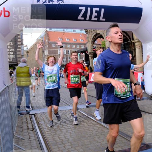 13.09.2026 - 21. swb-Marathon Bremen Tim E. http://msf.ph/oto/10391211 13.09.2026 13:36:58 Ziel 164, 813, 843, 1936, 2467, 2673, 2731, 2819, 2823, 3067, 3585, 3635, 3815, 3998, 4006, 4050, 4182, 4216, 4304, 4335, 4414, 4676, 4892, 5061, 5447, 5656, 5781, 5823, 6050, 6280, 6340, 6516, 6527, 6568, 6966, 7039, 7229, 7237, 7249, 7344, 7640, 7656, 7765, 7808, 8685, 8723, 8790, 9658, 9776, 9807, 10068, 10070 meine-sportfotos.de