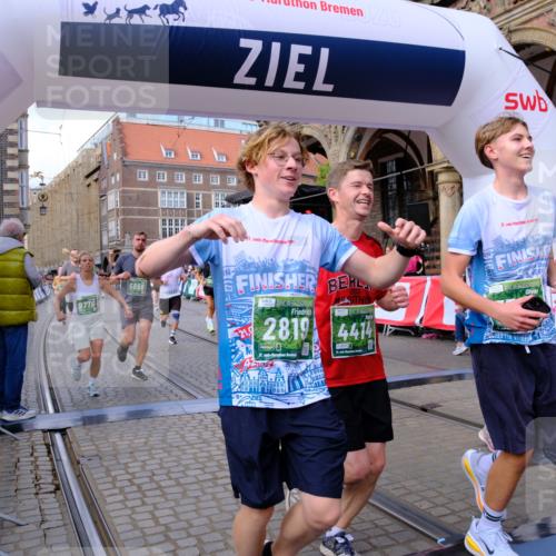 13.09.2026 - 21. swb-Marathon Bremen Tim E. http://msf.ph/oto/10391223 13.09.2026 13:36:59 Ziel 164, 551, 813, 843, 1936, 2467, 2673, 2731, 2819, 2823, 3067, 3541, 3585, 3635, 3815, 3874, 3998, 4006, 4050, 4182, 4216, 4304, 4335, 4414, 4676, 4892, 5061, 5447, 5656, 5781, 5823, 6050, 6280, 6340, 6516, 6527, 6568, 6966, 7039, 7229, 7237, 7249, 7344, 7640, 7656, 7765, 7808, 8498, 8685, 8723, 8790, 9658, 9776, 9807, 10068, 10070 meine-sportfotos.de