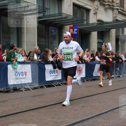 13.09.2026 - 21. swb-Marathon Bremen Strokosch-Dieckow http://msf.ph/oto/10391227 13.09.2026 13:05:17 Ziel 439, 1017, 1301, 1562, 1879, 2538, 3242, 3271, 3365, 5092, 5199, 5725, 6025, 6579, 7141, 8973, 1336, 1822, 2297, 3196, 3365, 4025, 4729, 7102, 9273 meine-sportfotos.de
