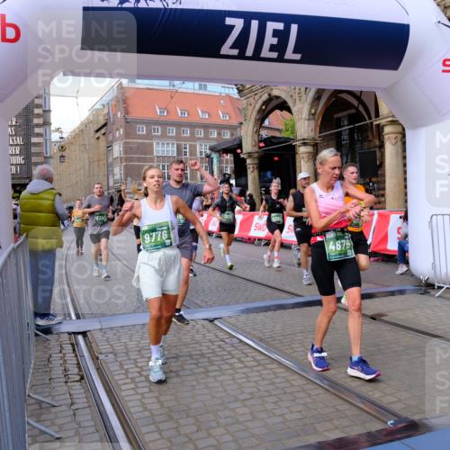 13.09.2026 - 21. swb-Marathon Bremen Tim E. http://msf.ph/oto/10391232 13.09.2026 13:37:00 Ziel 164, 551, 813, 843, 1936, 2275, 2467, 2673, 2731, 2819, 2823, 3067, 3541, 3585, 3635, 3815, 3874, 3998, 4006, 4050, 4182, 4216, 4304, 4335, 4414, 4676, 4892, 5061, 5447, 5656, 5781, 5823, 6050, 6280, 6340, 6516, 6568, 6966, 7039, 7229, 7237, 7249, 7344, 7640, 7656, 7765, 7808, 8498, 8685, 8723, 8790, 9658, 9776, 9807, 10068, 10070 meine-sportfotos.de