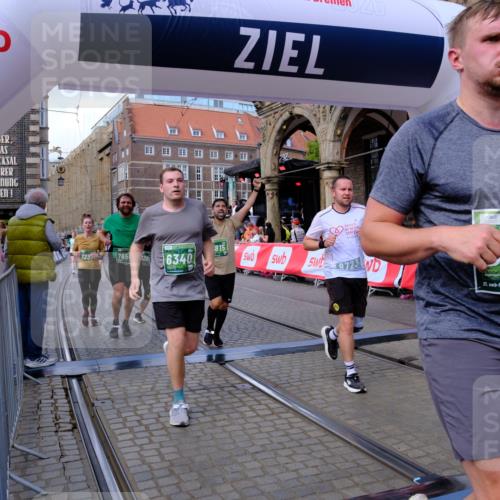 13.09.2026 - 21. swb-Marathon Bremen Tim E. http://msf.ph/oto/10391247 13.09.2026 13:37:02 Ziel 164, 551, 813, 843, 1936, 2275, 2673, 2819, 3541, 3585, 3635, 3815, 3874, 3998, 4006, 4050, 4304, 4335, 4414, 4676, 4892, 5061, 5236, 5355, 5447, 5656, 5823, 6050, 6280, 6340, 6408, 6516, 6568, 6966, 7039, 7229, 7237, 7640, 7656, 7765, 8498, 8685, 8723, 8790, 9658, 9776, 9807, 10068, 10070 meine-sportfotos.de