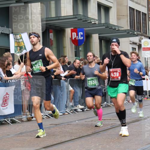 13.09.2026 - 21. swb-Marathon Bremen Strokosch-Dieckow http://msf.ph/oto/10391248 13.09.2026 13:05:30 Ziel 1017, 1301, 1562, 1745, 1879, 2538, 3242, 3520, 4157, 4712, 6025, 6058, 7399, 8334, 8706, 8877, 8973, 9010, 9918, 439, 1822, 3242, 3271, 3365, 4025, 5092, 5199, 5725, 6579, 7102, 7141, 9273 meine-sportfotos.de