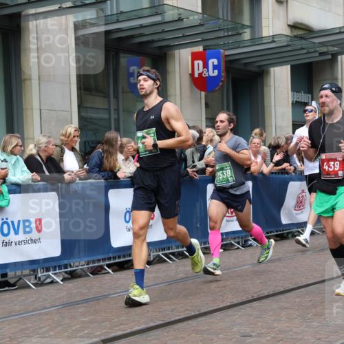 13.09.2026 - 21. swb-Marathon Bremen Strokosch-Dieckow http://msf.ph/oto/10391253 13.09.2026 13:05:31 Ziel 1017, 1301, 1562, 1745, 1879, 2538, 3520, 4157, 4712, 6025, 6058, 7399, 8334, 8706, 8877, 8973, 9010, 9918, 439, 3242, 3271, 3365, 4025, 5092, 5199, 5725, 6579, 7102, 7141, 9273 meine-sportfotos.de