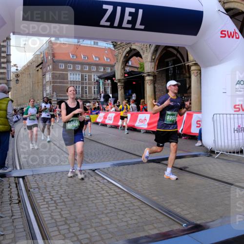 13.09.2026 - 21. swb-Marathon Bremen Tim E. http://msf.ph/oto/10391263 13.09.2026 13:37:06 Ziel 551, 813, 843, 1641, 1849, 1936, 2275, 3122, 3541, 3635, 3787, 3815, 3874, 3998, 4050, 4304, 4335, 4892, 5061, 5236, 5355, 5447, 5656, 5823, 6050, 6269, 6280, 6340, 6408, 6966, 7039, 7046, 7229, 7237, 7640, 7656, 8034, 8498, 8685, 8723, 9331, 9589, 9658, 9776, 9807 meine-sportfotos.de