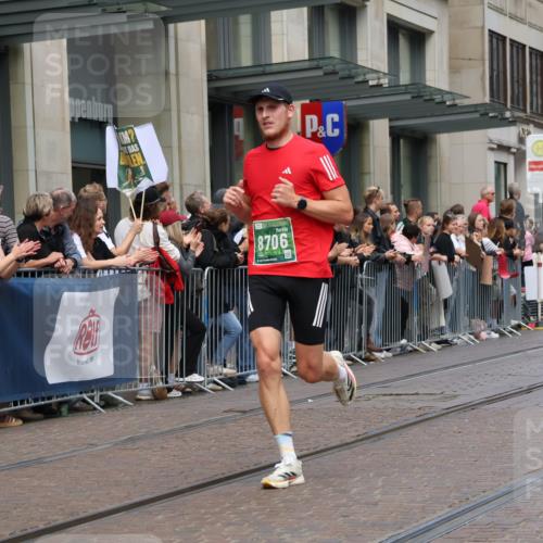13.09.2026 - 21. swb-Marathon Bremen Strokosch-Dieckow http://msf.ph/oto/10391271 13.09.2026 13:05:35 Ziel 681, 1017, 1301, 1745, 1879, 2538, 3297, 3520, 4157, 4712, 5803, 6025, 6058, 7399, 8334, 8706, 8877, 8973, 8983, 9010, 9429, 9918, 439, 1301, 1562, 3242, 3271, 3365, 4025, 5092, 5199, 5725, 6579, 7141, 9273 meine-sportfotos.de