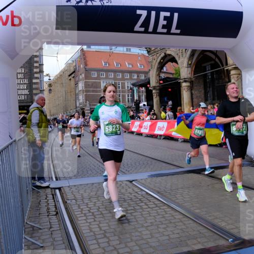 13.09.2026 - 21. swb-Marathon Bremen Tim E. http://msf.ph/oto/10391272 13.09.2026 13:37:08 Ziel 551, 813, 843, 1641, 1849, 1936, 2241, 2275, 3122, 3541, 3635, 3787, 3815, 3874, 3998, 4261, 4304, 4335, 4892, 5236, 5355, 5447, 5823, 6050, 6056, 6269, 6280, 6340, 6408, 6966, 7039, 7046, 7229, 7237, 7398, 7640, 7656, 8034, 8498, 8685, 8723, 8839, 9331, 9589, 9658, 9807 meine-sportfotos.de