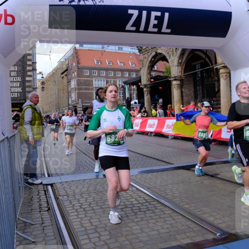 13.09.2026 - 21. swb-Marathon Bremen Tim E. http://msf.ph/oto/10391274 13.09.2026 13:37:08 Ziel 551, 813, 843, 1641, 1849, 1936, 2241, 2275, 3122, 3541, 3635, 3787, 3815, 3874, 3998, 4261, 4304, 4335, 4892, 5236, 5355, 5447, 5823, 6050, 6056, 6269, 6280, 6340, 6408, 6966, 7039, 7046, 7229, 7237, 7398, 7640, 7656, 8034, 8498, 8685, 8723, 8839, 9331, 9589, 9658, 9807 meine-sportfotos.de