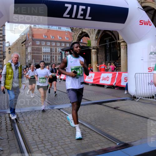 13.09.2026 - 21. swb-Marathon Bremen Tim E. http://msf.ph/oto/10391288 13.09.2026 13:37:09 Ziel 551, 813, 843, 1641, 1849, 1936, 2241, 2275, 2930, 3122, 3541, 3635, 3787, 3815, 3874, 3909, 3998, 4261, 4335, 4410, 4892, 5236, 5355, 5447, 5823, 6050, 6056, 6269, 6280, 6408, 6966, 7046, 7229, 7237, 7398, 7445, 7640, 7656, 8034, 8498, 8685, 8839, 9331, 9589, 9658, 9807 meine-sportfotos.de