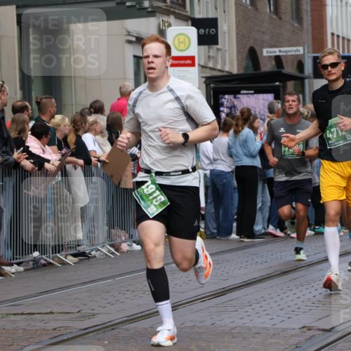 13.09.2026 - 21. swb-Marathon Bremen Strokosch-Dieckow http://msf.ph/oto/10391302 13.09.2026 13:05:43 Ziel 681, 1745, 3297, 3466, 3520, 4157, 4614, 4712, 5803, 6058, 6686, 7336, 7399, 8334, 8670, 8706, 8877, 8983, 9010, 9429, 9918, 439, 1017, 1301, 1562, 1879, 2538, 3242, 3271, 4157, 5092, 5199, 5725, 6025, 6579, 7141, 8973 meine-sportfotos.de