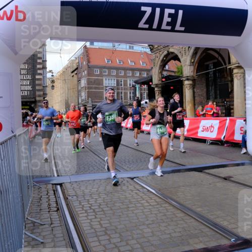 13.09.2026 - 21. swb-Marathon Bremen Tim E. http://msf.ph/oto/10391310 13.09.2026 13:37:14 Ziel 551, 813, 843, 950, 1285, 1641, 1849, 2241, 2275, 2930, 3122, 3541, 3635, 3787, 3874, 3909, 3998, 4261, 4335, 4410, 4448, 5236, 5355, 5447, 5823, 6056, 6269, 6408, 6431, 6966, 7046, 7398, 7445, 7640, 7937, 8034, 8498, 8685, 8839, 9310, 9331, 9415, 9589, 9807, 9840 meine-sportfotos.de