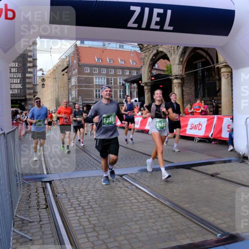 13.09.2026 - 21. swb-Marathon Bremen Tim E. http://msf.ph/oto/10391312 13.09.2026 13:37:14 Ziel 551, 813, 843, 950, 1285, 1641, 1849, 2241, 2275, 2930, 3122, 3541, 3635, 3787, 3874, 3909, 3998, 4261, 4335, 4410, 4448, 5236, 5355, 5447, 5823, 6056, 6269, 6408, 6431, 6966, 7046, 7398, 7445, 7640, 7937, 8034, 8498, 8685, 8839, 9310, 9331, 9415, 9589, 9807, 9840 meine-sportfotos.de