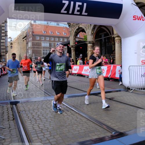 13.09.2026 - 21. swb-Marathon Bremen Tim E. http://msf.ph/oto/10391316 13.09.2026 13:37:14 Ziel 551, 813, 843, 950, 1285, 1641, 1849, 2241, 2275, 2930, 3122, 3541, 3635, 3787, 3874, 3909, 3998, 4261, 4335, 4410, 4448, 5236, 5355, 5447, 5823, 6056, 6269, 6408, 6431, 6966, 7046, 7398, 7445, 7640, 7937, 8034, 8498, 8685, 8839, 9310, 9331, 9415, 9589, 9807, 9840 meine-sportfotos.de