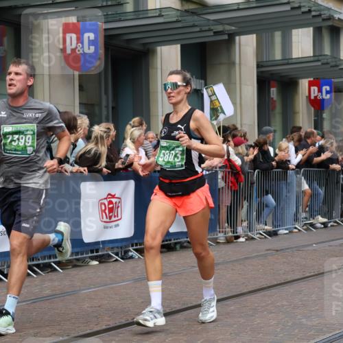 13.09.2026 - 21. swb-Marathon Bremen Strokosch-Dieckow http://msf.ph/oto/10391324 13.09.2026 13:05:47 Ziel 681, 1901, 3297, 3466, 4614, 4712, 5803, 6058, 6686, 7336, 7399, 8334, 8670, 8877, 8983, 9429, 9918, 1017, 1301, 1562, 1745, 1879, 2538, 3242, 3271, 3520, 4157, 5199, 5725, 6025, 6579, 7141, 8706, 8973, 9010 meine-sportfotos.de