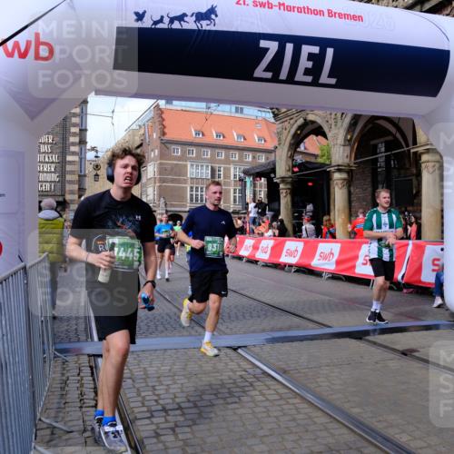 13.09.2026 - 21. swb-Marathon Bremen Tim E. http://msf.ph/oto/10391331 13.09.2026 13:37:24 Ziel 950, 1285, 1641, 1849, 1854, 1991, 2241, 2531, 2930, 3122, 3333, 3732, 3787, 3894, 3909, 4261, 4410, 4448, 4932, 4947, 5547, 5577, 6046, 6056, 6431, 6629, 6947, 6961, 7006, 7046, 7398, 7445, 7937, 8268, 8443, 8458, 8839, 9140, 9310, 9317, 9331, 9415, 9589, 9701, 9840, 13077 meine-sportfotos.de