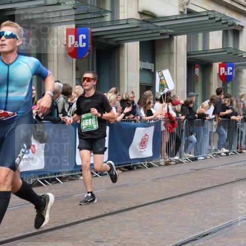 13.09.2026 - 21. swb-Marathon Bremen Strokosch-Dieckow http://msf.ph/oto/10391352 13.09.2026 13:05:52 Ziel 474, 681, 1901, 3297, 3466, 4614, 4712, 5803, 6686, 7336, 7399, 8334, 8670, 8983, 9429, 9918, 9934, 1017, 1301, 1562, 1745, 1879, 2538, 3242, 3271, 3520, 4157, 5199, 5725, 6025, 6058, 6579, 8706, 8877, 8973, 9010 meine-sportfotos.de