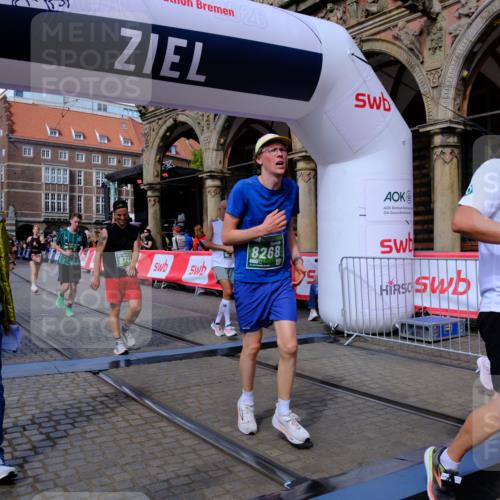 13.09.2026 - 21. swb-Marathon Bremen Tim E. http://msf.ph/oto/10391373 13.09.2026 13:37:34 Ziel 270, 391, 869, 1180, 1854, 1991, 2531, 3333, 3627, 3732, 3823, 3894, 4932, 4947, 5388, 5547, 5577, 5612, 5738, 5791, 6046, 6629, 6904, 6947, 6961, 7006, 7571, 8268, 8443, 8458, 8748, 8753, 9140, 9317, 9701, 13077 meine-sportfotos.de