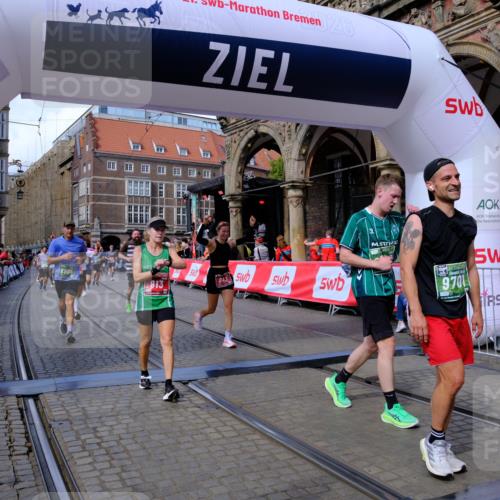 13.09.2026 - 21. swb-Marathon Bremen Tim E. http://msf.ph/oto/10391385 13.09.2026 13:37:37 Ziel 270, 391, 448, 869, 1180, 1854, 3333, 3627, 3823, 4628, 4932, 4947, 5388, 5547, 5577, 5612, 5738, 5791, 6046, 6904, 6947, 7571, 8268, 8439, 8443, 8458, 8553, 8748, 8753, 9140, 9701, 13077 meine-sportfotos.de