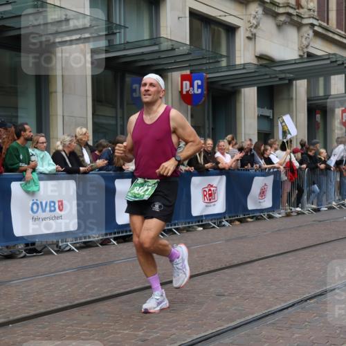 13.09.2026 - 21. swb-Marathon Bremen Strokosch-Dieckow http://msf.ph/oto/10391405 13.09.2026 13:06:08 Ziel 474, 508, 1770, 1901, 1921, 2832, 4777, 7590, 8621, 9934, 13148, 681, 1745, 3297, 3466, 3520, 4157, 4614, 4712, 5803, 6058, 6686, 7336, 7399, 8334, 8670, 8706, 8877, 8983, 9010, 9429, 9918 meine-sportfotos.de