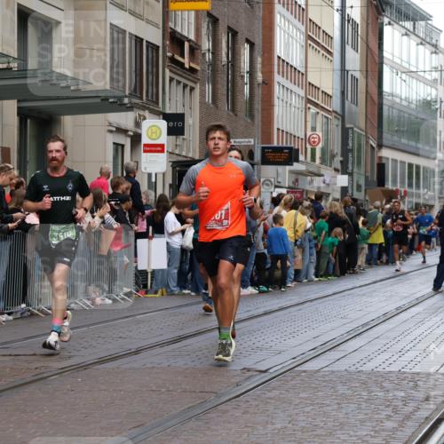 13.09.2026 - 21. swb-Marathon Bremen Strokosch-Dieckow http://msf.ph/oto/10391451 13.09.2026 13:06:22 Ziel 508, 521, 788, 1009, 1770, 1921, 2832, 3127, 3910, 4574, 4777, 5238, 6784, 6951, 7590, 8580, 13148, 474, 681, 1901, 3297, 3466, 4614, 5803, 6686, 7336, 8621, 8670, 8983, 9429, 9934, 13148 meine-sportfotos.de