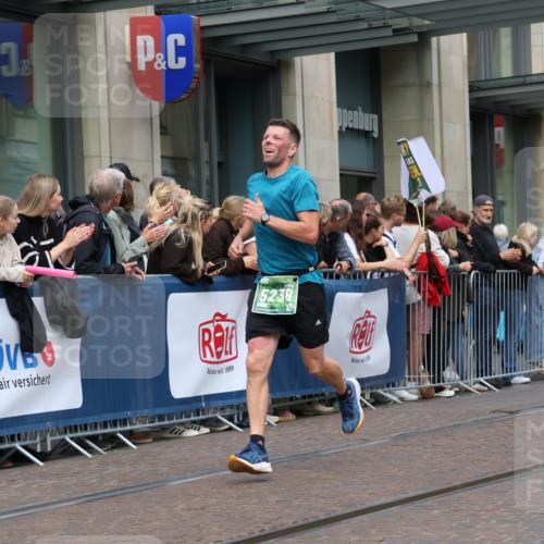 13.09.2026 - 21. swb-Marathon Bremen Strokosch-Dieckow http://msf.ph/oto/10391474 13.09.2026 13:06:27 Ziel 508, 521, 749, 788, 1009, 1770, 1921, 2832, 3127, 3910, 4574, 4777, 5238, 6784, 6951, 8580, 8888, 474, 1901, 1921, 3466, 6686, 7336, 7590, 8621, 8670, 9934, 13148 meine-sportfotos.de