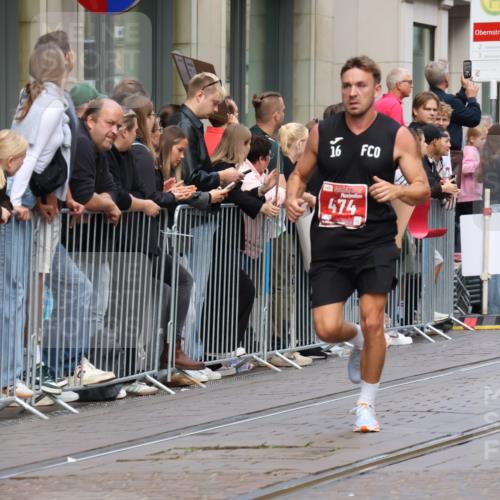 13.09.2026 - 21. swb-Marathon Bremen Strokosch-Dieckow http://msf.ph/oto/10391485 13.09.2026 13:06:30 Ziel 508, 521, 749, 788, 1009, 3127, 3910, 4574, 4777, 5238, 6784, 6951, 8580, 8888, 474, 1770, 1901, 1921, 2832, 7336, 7590, 8621, 8670, 9934, 13148 meine-sportfotos.de
