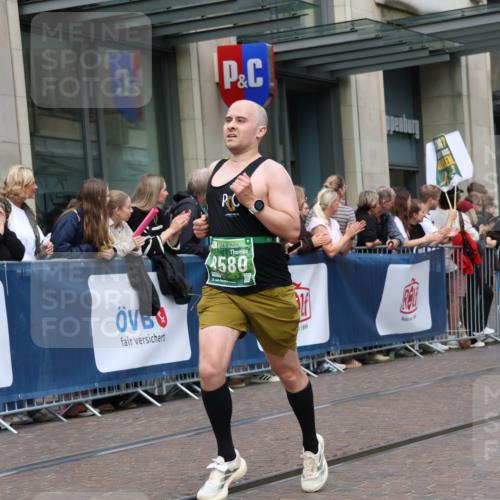 13.09.2026 - 21. swb-Marathon Bremen Strokosch-Dieckow http://msf.ph/oto/10391508 13.09.2026 13:06:36 Ziel 521, 749, 788, 1009, 3127, 3794, 3973, 4574, 5238, 6784, 6951, 8580, 8888, 9708, 474, 508, 788, 1770, 1901, 1921, 2832, 3910, 4777, 7590, 8621, 9934, 13148 meine-sportfotos.de