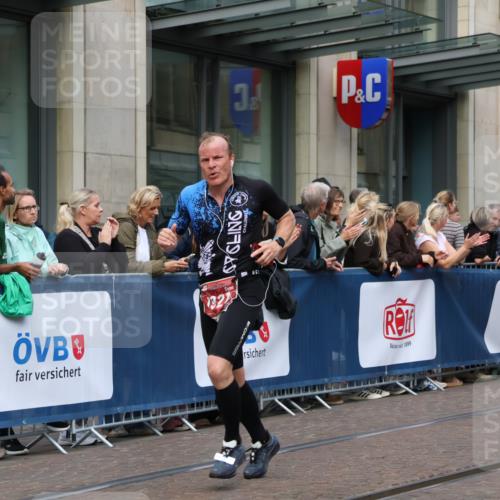 13.09.2026 - 21. swb-Marathon Bremen Strokosch-Dieckow http://msf.ph/oto/10391524 13.09.2026 13:06:40 Ziel 521, 749, 1540, 3127, 3794, 3973, 4574, 6053, 6784, 8580, 8888, 9708, 508, 788, 1009, 1770, 1921, 2832, 3910, 4777, 5238, 6951, 7590, 8621, 13148 meine-sportfotos.de