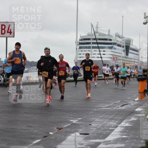 13.09.2026 - Kiel Lauf Andreas Tolksdorf http://msf.ph/oto/10399810 13.09.2026 10:57:28 Kiellinie 4, 2809, 10577, 11418, 12521, 3 meine-sportfotos.de