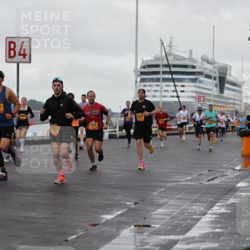 13.09.2026 - Kiel Lauf Andreas Tolksdorf http://msf.ph/oto/10399837 13.09.2026 10:57:29 Kiellinie 4, 2809, 11418, 10577, 12521, 3 meine-sportfotos.de