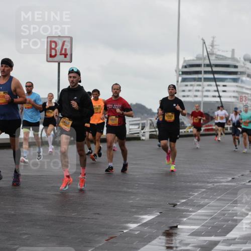 13.09.2026 - Kiel Lauf Andreas Tolksdorf http://msf.ph/oto/10399842 13.09.2026 10:57:29 Kiellinie 2809, 4, 11418, 11527, 10577, 12521, 3 meine-sportfotos.de