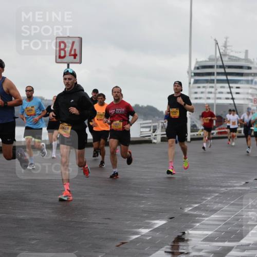 13.09.2026 - Kiel Lauf Andreas Tolksdorf http://msf.ph/oto/10399849 13.09.2026 10:57:29 Kiellinie 2809, 9464, 4, 1418, 11527, 10577, 3, 12521 meine-sportfotos.de