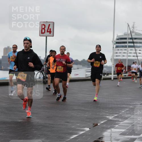 13.09.2026 - Kiel Lauf Andreas Tolksdorf http://msf.ph/oto/10399871 13.09.2026 10:57:30 Kiellinie 2809, 9464, 11418, 4, 10577, 12521, 3 meine-sportfotos.de