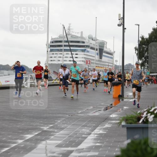 13.09.2026 - Kiel Lauf Andreas Tolksdorf http://msf.ph/oto/10399879 13.09.2026 10:57:31 Kiellinie 4, 12521, 5226, 3, 1043, 100 meine-sportfotos.de