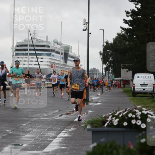13.09.2026 - Kiel Lauf Andreas Tolksdorf http://msf.ph/oto/10399930 13.09.2026 10:57:33 Kiellinie 9247, 5226, 3, 1043 meine-sportfotos.de