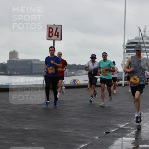 13.09.2026 - Kiel Lauf Andreas Tolksdorf http://msf.ph/oto/10399960 13.09.2026 10:57:34 Kiellinie 4, 9247, 5226, 1043, 3 meine-sportfotos.de