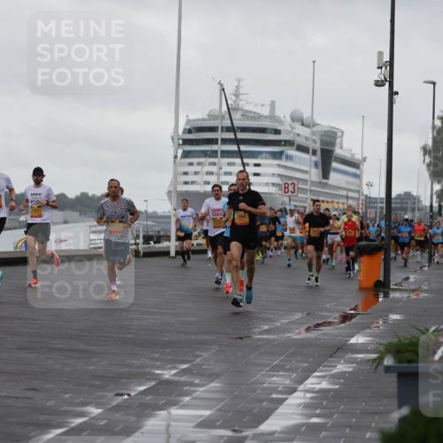 13.09.2026 - Kiel Lauf Andreas Tolksdorf http://msf.ph/oto/10400025 13.09.2026 10:57:37 Kiellinie 4, 5352, 7084, 11725, 3 meine-sportfotos.de