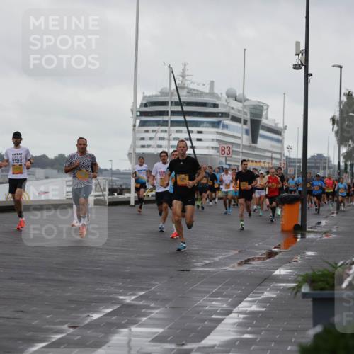 13.09.2026 - Kiel Lauf Andreas Tolksdorf http://msf.ph/oto/10400031 13.09.2026 10:57:37 Kiellinie 4, 5352, 7084, 3, 300 meine-sportfotos.de