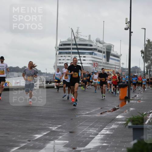 13.09.2026 - Kiel Lauf Andreas Tolksdorf http://msf.ph/oto/10400035 13.09.2026 10:57:37 Kiellinie 4, 5352, 7084, 3, 100 meine-sportfotos.de