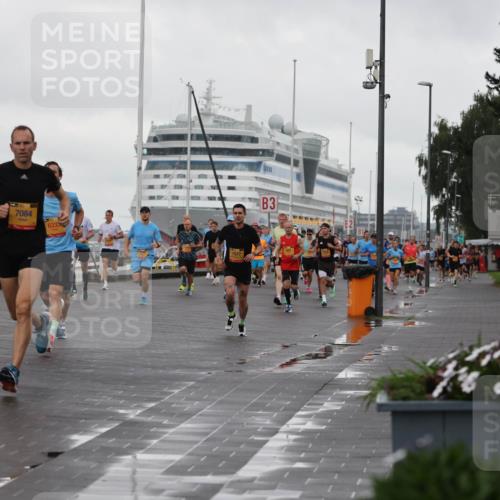 13.09.2026 - Kiel Lauf Andreas Tolksdorf http://msf.ph/oto/10400053 13.09.2026 10:57:39 Kiellinie 4, 11025, 7084, 633, 7077, 3, 100, 33472 meine-sportfotos.de