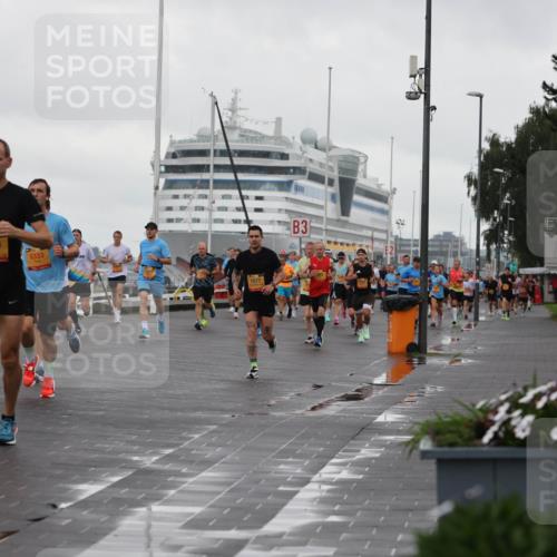 13.09.2026 - Kiel Lauf Andreas Tolksdorf http://msf.ph/oto/10400059 13.09.2026 10:57:40 Kiellinie 4, 11025, 7084, 6333, 7077, 3, 100, 47 meine-sportfotos.de