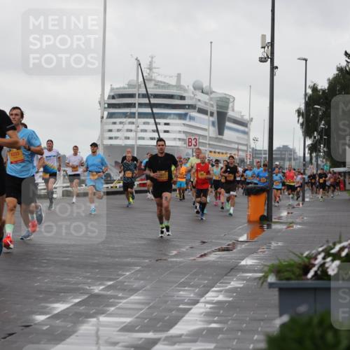 13.09.2026 - Kiel Lauf Andreas Tolksdorf http://msf.ph/oto/10400063 13.09.2026 10:57:40 Kiellinie 4, 7084, 6333, 3, 100, 3173422 meine-sportfotos.de