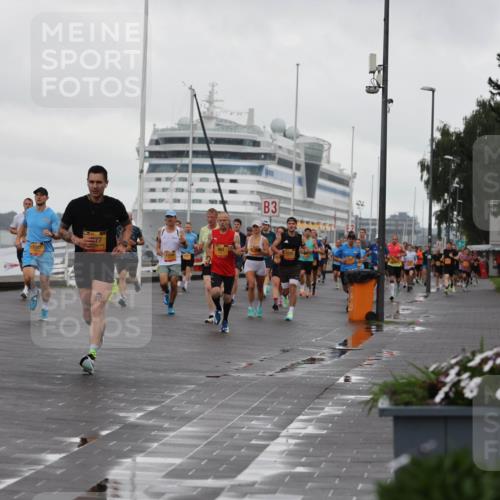 13.09.2026 - Kiel Lauf Andreas Tolksdorf http://msf.ph/oto/10400096 13.09.2026 10:57:42 Kiellinie 4, 3 meine-sportfotos.de