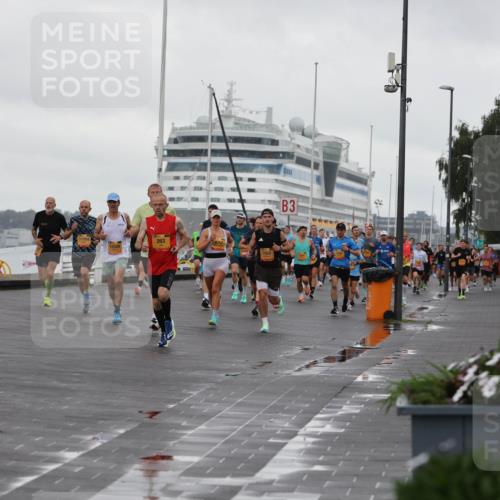 13.09.2026 - Kiel Lauf Andreas Tolksdorf http://msf.ph/oto/10400126 13.09.2026 10:57:43 Kiellinie 4, 263, 9767, 3, 300 meine-sportfotos.de