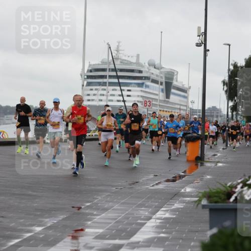 13.09.2026 - Kiel Lauf Andreas Tolksdorf http://msf.ph/oto/10400129 13.09.2026 10:57:44 Kiellinie 4, 7307, 263, 7659, 3, 100, 31734 meine-sportfotos.de