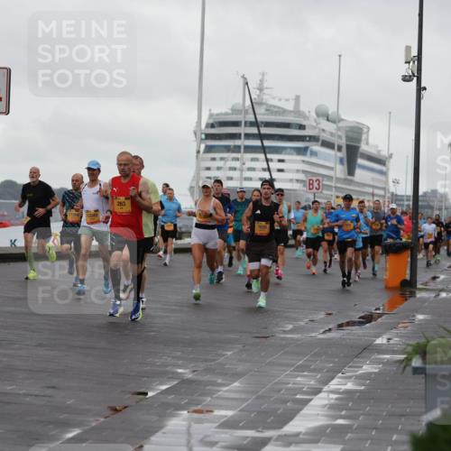 13.09.2026 - Kiel Lauf Andreas Tolksdorf http://msf.ph/oto/10400139 13.09.2026 10:57:45 Kiellinie 307, 10897, 4, 12049, 263, 7659, 3 meine-sportfotos.de